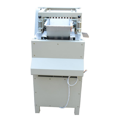 98% 300kg/h 0,75kw Fagioli Almond Peeling Machine Noci linea di produzione